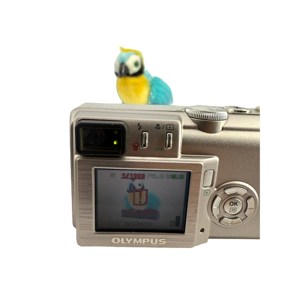 Olympus Camedia C-60 Zoom Digital Camera Silver With Accessories Tested Works - Picture 2 of 15